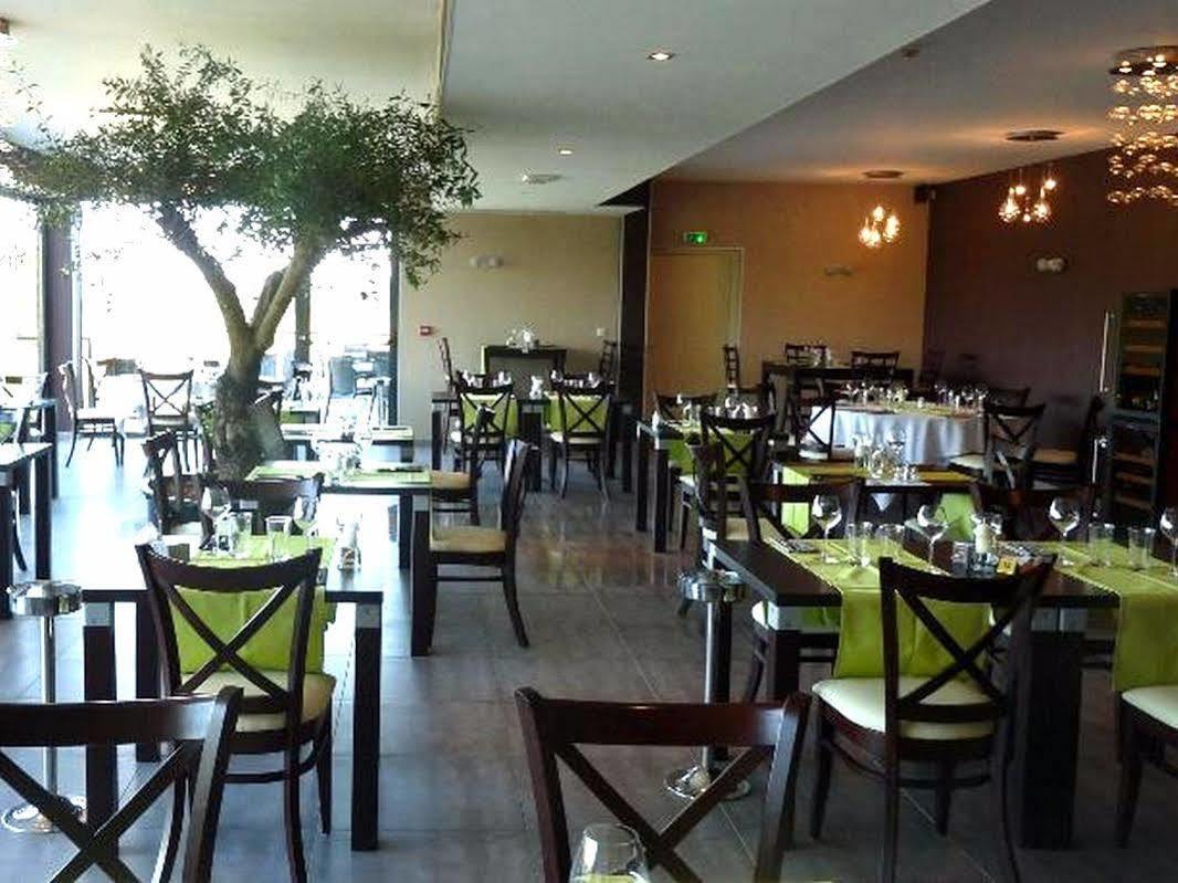 Logis Le Cadusia Hotel Chaource Exterior foto
